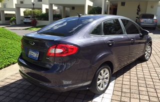 Usados: Ford Fiesta 2013 automático, color azul full