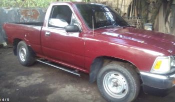 Usados: Toyota Hi-Lux 1990 motor 22R cama corta full