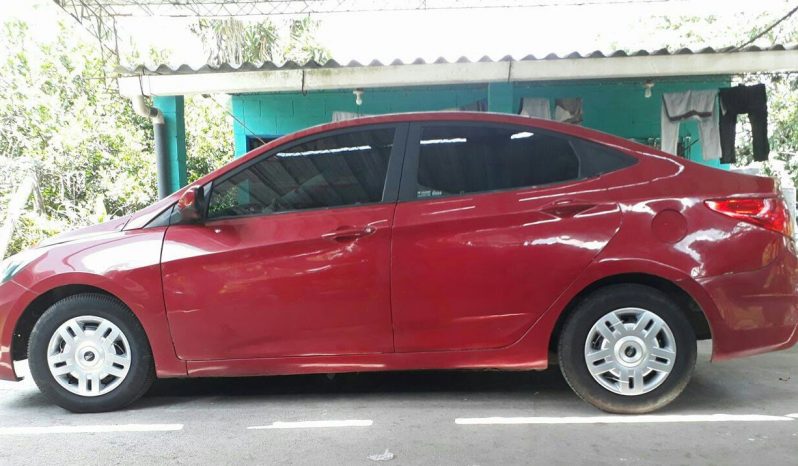 Usados: Hyundai Accent 2012 en El Salvador full