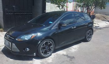 Vendo Ford Focus 2013 Titanium Edition. $7500 negociables, todo funcionando a la perfeccion, rin 17, a/c funcionando, sunroof, control de comandos por voz. Full cuero. Acepto Vehiculo a cuenta.