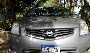 Nissan Sentra 2011. Edición deportiva. Motor 2.0, vidrios eléctricos, retrovisores electricos, espejo retrovisor con luz LED para manejar por las noches, Mandos al timón, auxiliar, USB, Iphone, automático, botones electrónicos para abrir puerta de conductor y pasajero (no tiene chapa). DUEÑO ÚNICO SIN INTERMEDIARIOS.