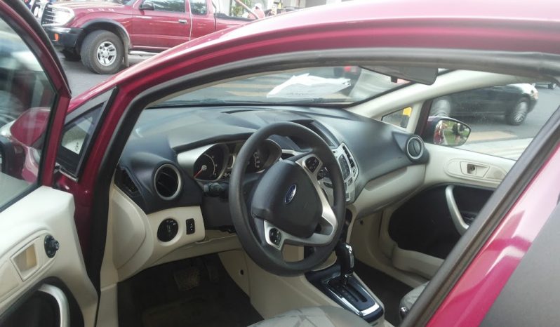 Usados: Ford Fiesta 2011 en Santa Ana, El Salvador full