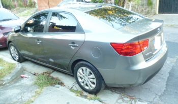 Usados: KIA Forte 2012 en El Salvador full