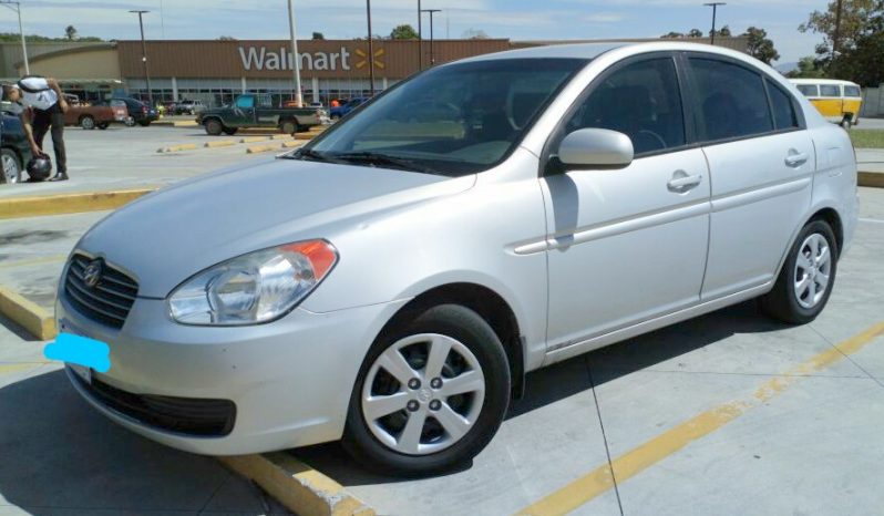 Hyundai Accent 2010 usado ubicado en San Salvador Automático,a/c, bolsas buenas, vidrios manuales, aux. USB Y IPOD, sistema ECO DRIVE Super Económico 1.6 CERO códigos.. PRECIO $5300 NEGOCIABLES.. Teléfono. 71217728 tarjeta a mi nombre