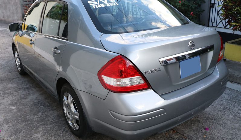 Usados: Nissan Versa 2009 en San Salvador, El Salvador full