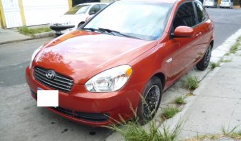 Vendo Hyundai Accent 2010, Hatchback, 2 puertas, Automático, full extras (vidrios y espejos eléctricos, cierre central), cd player con USB y entrada auxiliar, A/C, muy económico, bolsas buenas, $4600 ¡Precio Negociable!, Inf. al correo ó 79502922