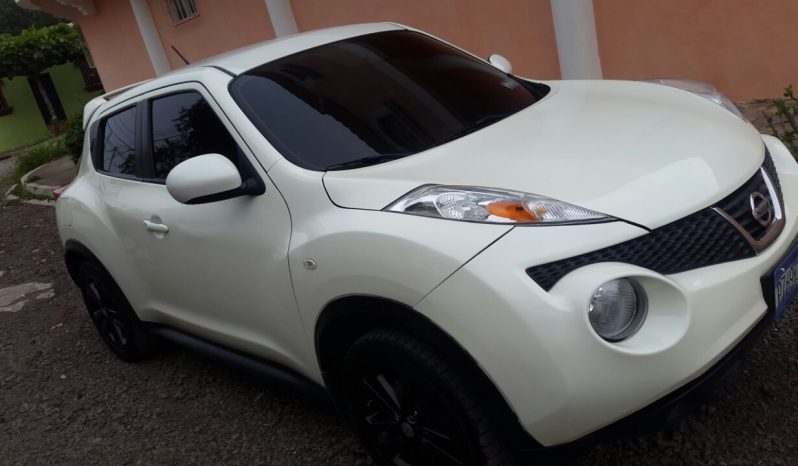 Nissan Juke 2013, en excelentes condiciones a toda prueba, muy económico, motor 1.6 turbo, cola de pato, aire acondicionado, suspensión en excelentes condiciones motor y caja sin ningún problema, mantenimiento al dia, precio negociable mas información al whatsapp 72493699