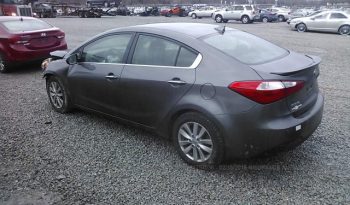 Usados: KIA Forte 2014 a reparar en El Salvador full