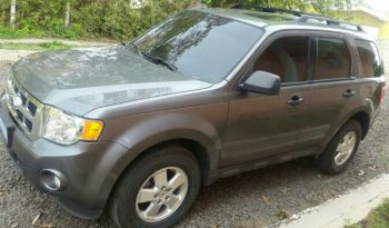 Ford Escape 2012 usada ubicado en San Salvador, El Salvador En excelentes condiciones a todo prueba, rines especiales, alohenas, Sunroof, Motor 4Cil, bien enllantada, aire, motor y suspensión en excelentes condiciones, 75mil Millas, mantenimiento al día precio negociable mas información al whatsapp 7249-3699