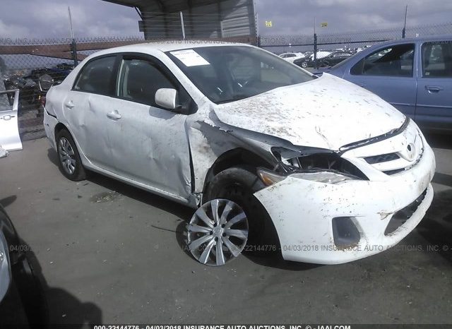 Vendo Toyota Corolla 2012 (a reparar), Vealo YA!!!, en Aduana, Automático, Bolsas buenas, Full Extras (vidrios y espejos eléctricos, cierre central), $5900, Inf. al correo ó 79278982