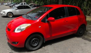 Toyota Yaris 2009 usado ubicado en San Salvador, El Salvador VENDO SOLO VENDO Toyota Yaris Hatchback 2009 Motor 1.5L VVTi, automático, súper económico, carro de uso familiar, 4 puertas, aire acondicionado helando bien