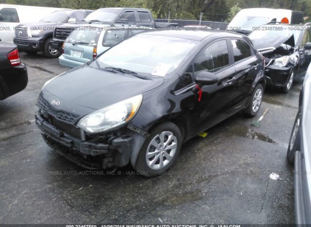 Vendo KIA Rio 2012 (a reparar), Vealo YA! en Aduana, Automático, Full Extras (vidrios y espejos eléctricos, cierre central), Motor 1.6L, super económico, bolsas buenas, $4900, Inf. al correo ó 79278982