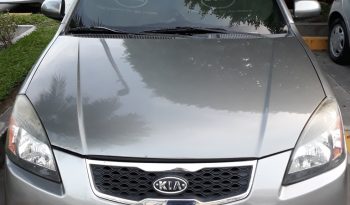 KIA Rio 2010 Vendo Kia Rio 5 año 2010 standard. Es Full Extras!!!! - Motor 1.6 - Transmisión manual - Rines especiales, bien enllantado - Quema coco, luces diurnas