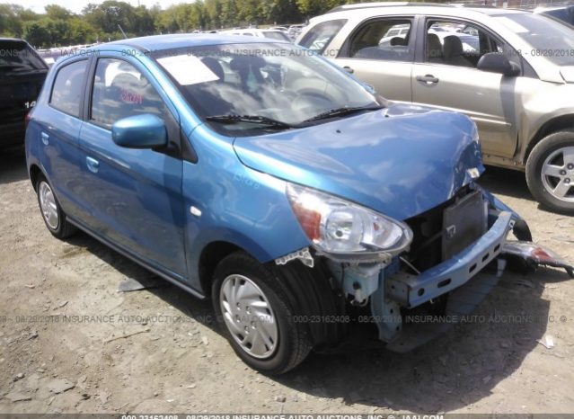 Vendo Mitsubishi Mirage 2015 (a reparar), Reservelo YA! estara en Aduana en aproximadamente 28 días, Automático, Full Extras (vidrios y espejos eléctricos, cierre central), Motor 1.2L, super económico, bolsas buenas, $4900, Inf. al correo ó 79278982