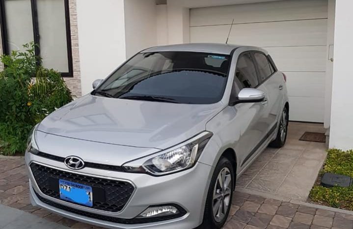 Vendo precioso Hyundai i20 2017 en perfectas condiciones, de agencia. a toda prueba sin nada para invertirle funcionando al 100%