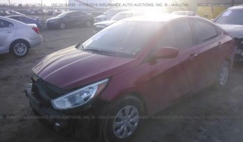 Vendo Hyundai Accent 2015, (A reparar), Reservelo Ya!, estara en Aduana en aproximadamente 27 días, Automático, Full Extras (vidrios y espejos eléctricos), bolsas buenas, $5700 Inf. al correo ó 79278982