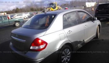 Nissan Versa 2011 full