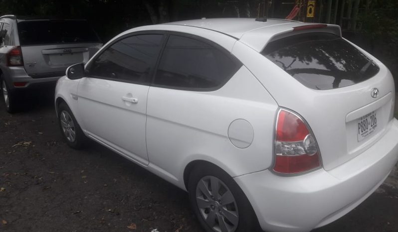 Hyundai Accent 2011 full