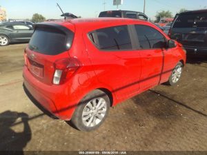 Vendo Chevrolet Spark 2016, (A reparar), Reservelo YA!, estara en Aduana en aproximadamente 28 días, Automático, Full Extras (vidrios y espejos eléctricos), rines, golpe leve, $5900 Inf. al correo ó 79278982