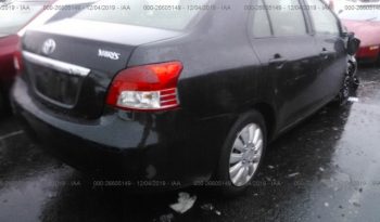 Toyota Yaris 2012 full